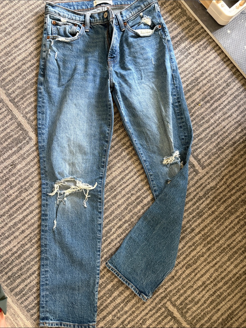 Women’s boyfriend distressed Blue Jeans